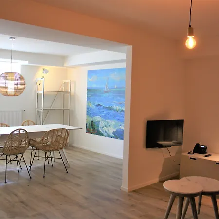 Boulevard 5 Aparthotel 4*