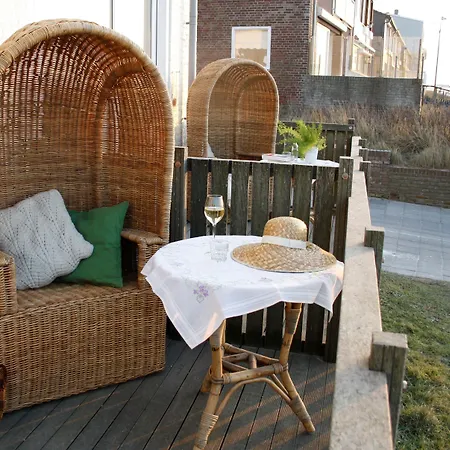 Boulevard 5 Aparthotel 4*